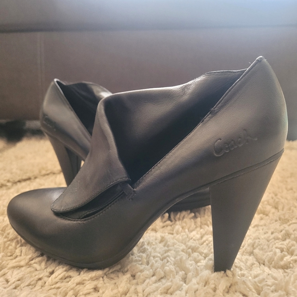 Coach black heels 7 1/2